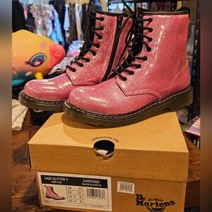 New With Box Dr. Martens Air Wair Sparkling Pink Boots KIDS Size 6